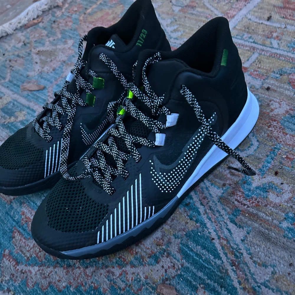 Kyrie basketball shoes